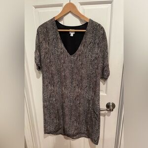 Peyton Jensen Chic Snake Print Flowy Dress. Women’s M. Double Lined.